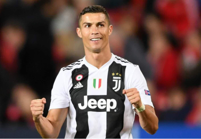 小法：根据我们的分析，国米各方面都是意甲最强的球队（小法：分析显示，国米全方位领跑意甲）