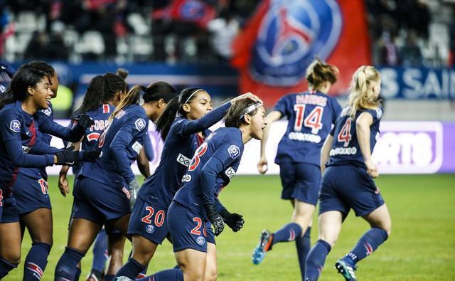 米体：斯帕莱蒂满意戴维表现，可能让他在都灵德比中首发（米体：斯帕莱蒂看好戴维发挥，或让其在都灵德比首发）