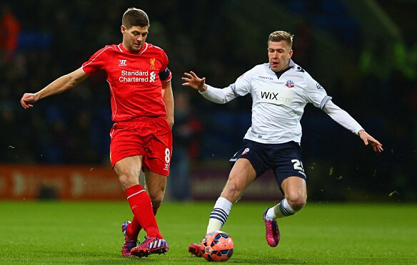 21岁的天空：最佳新人博格巴2014年巴西世界杯个人集锦（21岁正当时：博格巴荣膺最佳新人 2014巴西世界杯个人高光集锦）