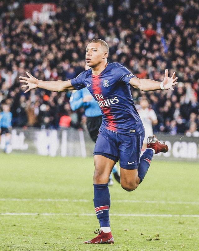 篮球位置五大角色详解（篮球五大位置角色全解析）