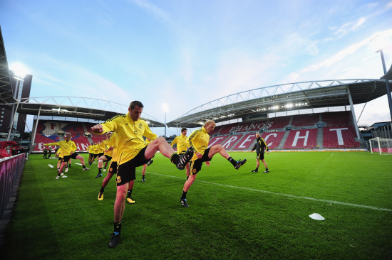 NBA：独行侠击败骑士 东契奇全场数据爆炸（NBA：独行侠力克骑士 东契奇数据炸裂）