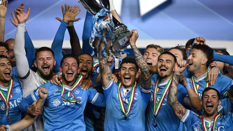 中后卫精准补防，挽救球队险境（中后卫及时补防，化解球队危机）